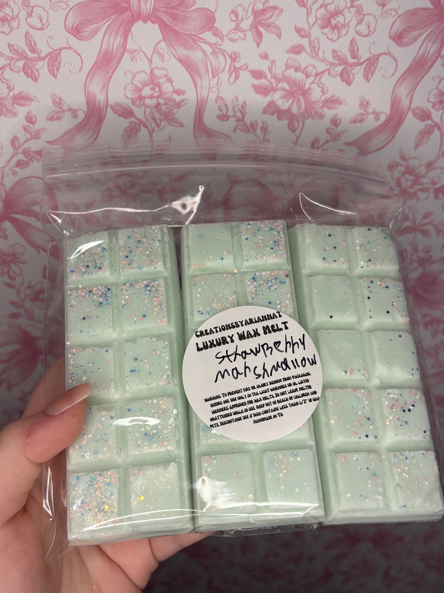 Wax melts, scented: strawberry marshmallow