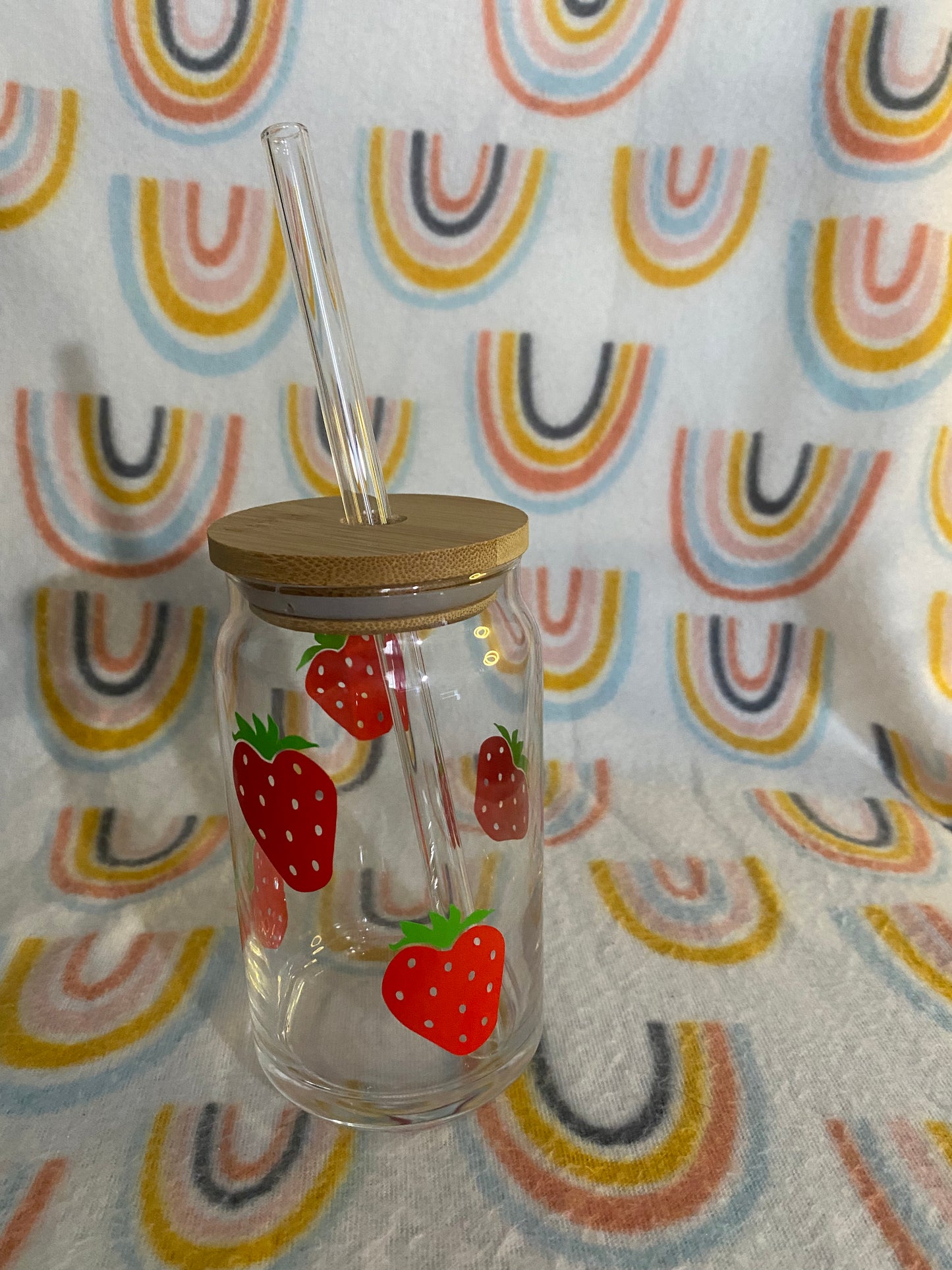 Strawberry 16 oz Libby Cup/libby glass